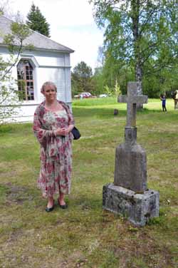 Lena vid graven